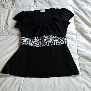 Black and White B. Moss Short-Sleeved Blouse